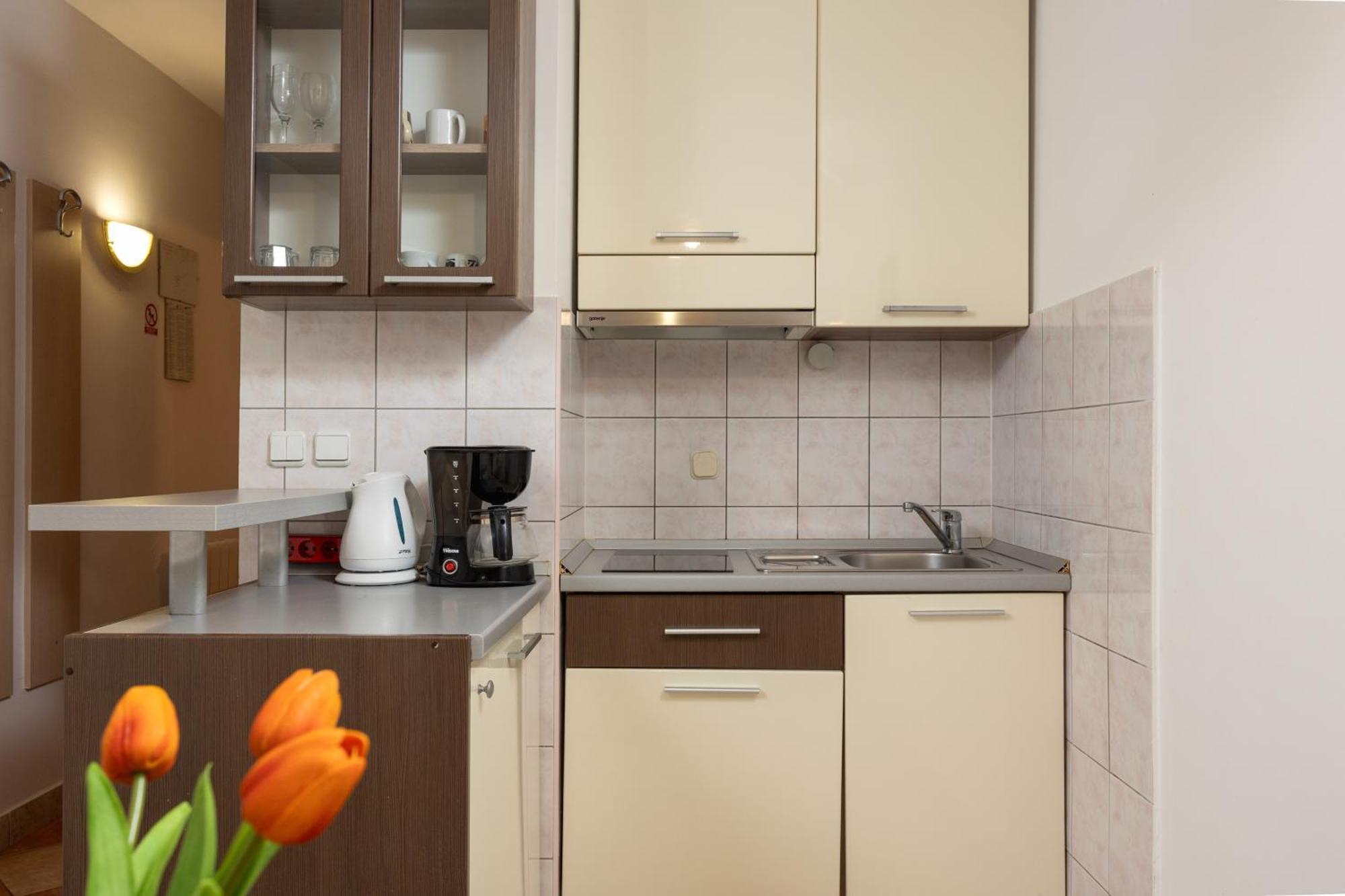 Premium Apartments - Lavica Beach Podstrana Room photo
